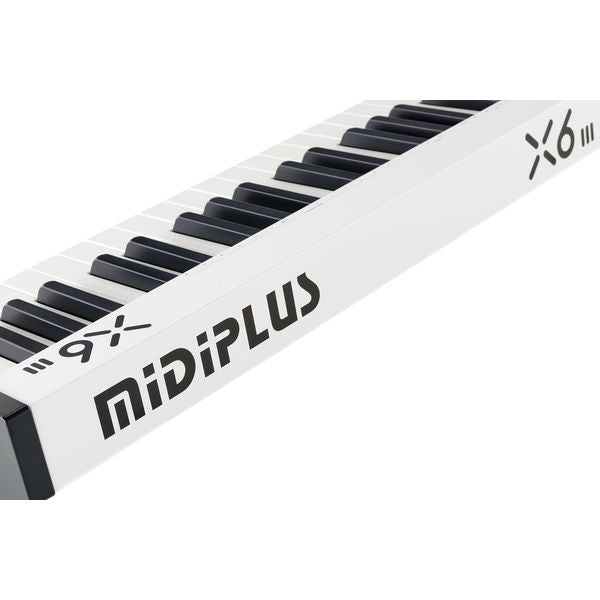 Midiplus X6 III Tracktion Ed.