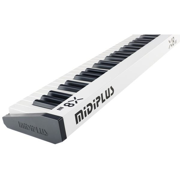 Midiplus X8 III Tracktion Ed.