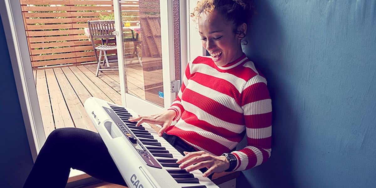Casio CT-S200 Casiotone Series Keyboard (White)