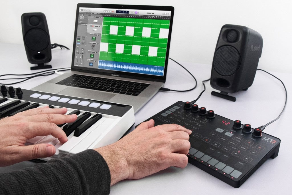 IK Multimedia Uno Synth