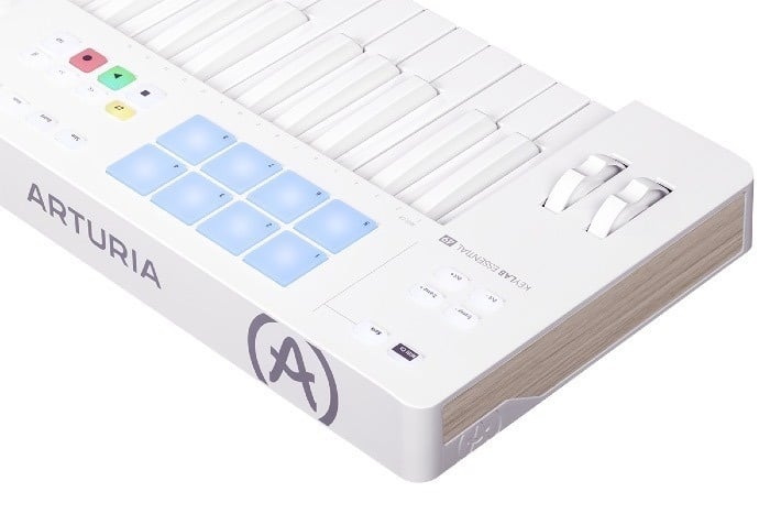 Arturia Keylab Essential 61 Mk3 Alpine White