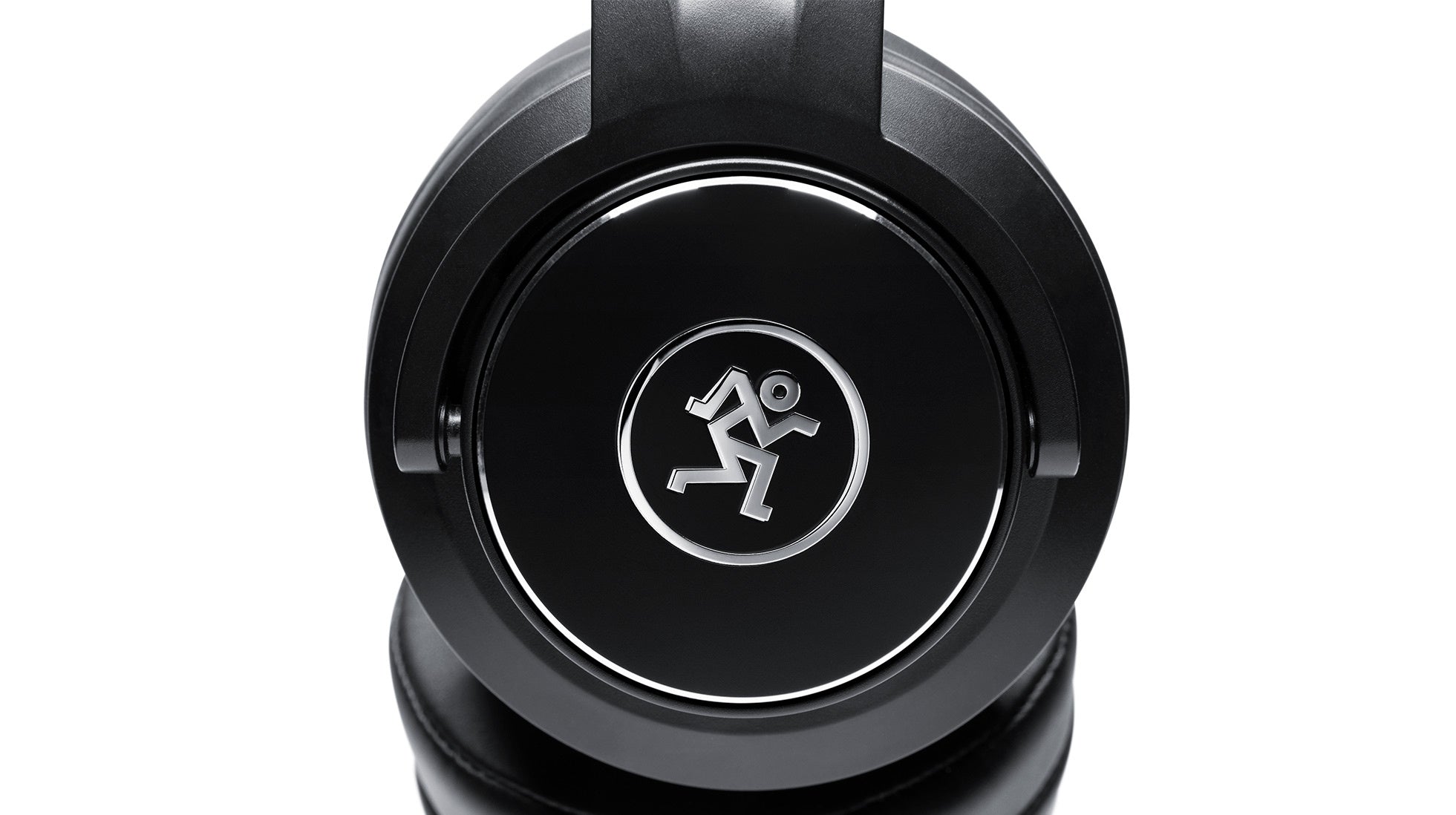 Mackie MC-150